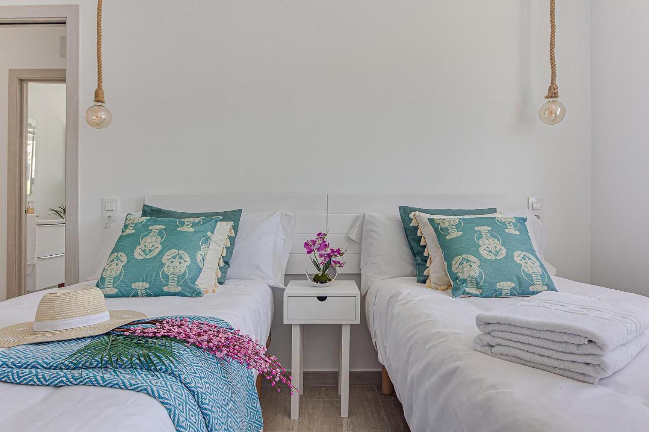 Apartamentos Playa De Finisterre Exteriör bild